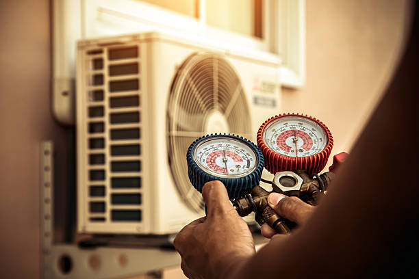 Professional Hvac Maintenance technician working in White Oak, TX